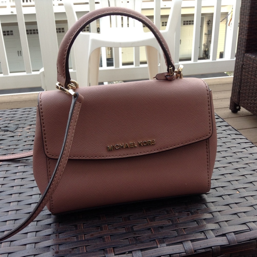 MICHAEL KORS CROSS BODY BAG